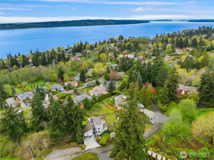 Property photo for 10612 Macarthur Lane, Mukilteo photo 39