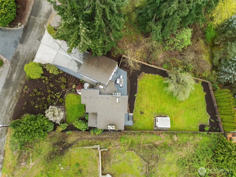 Property photo for 10612 Macarthur Lane, Mukilteo photo 8