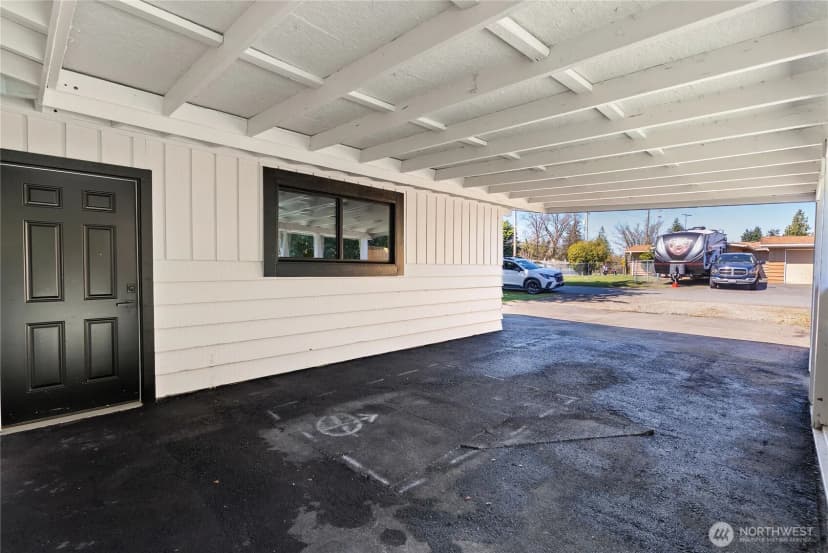 Property photo for 29004 18th Avenue S, Federal Way photo 25