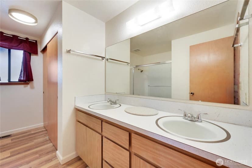 Property photo for 2601 2nd Avenue E, Port Orchard photo 22