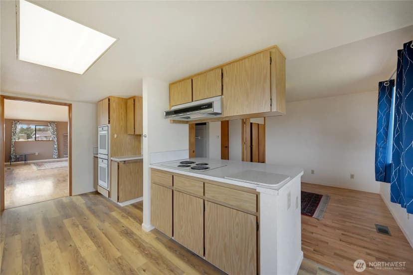 Property photo for 2601 2nd Avenue E, Port Orchard photo 15