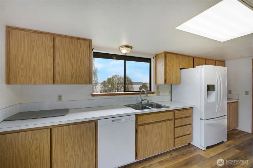 Property photo for 2601 2nd Avenue E, Port Orchard photo 14