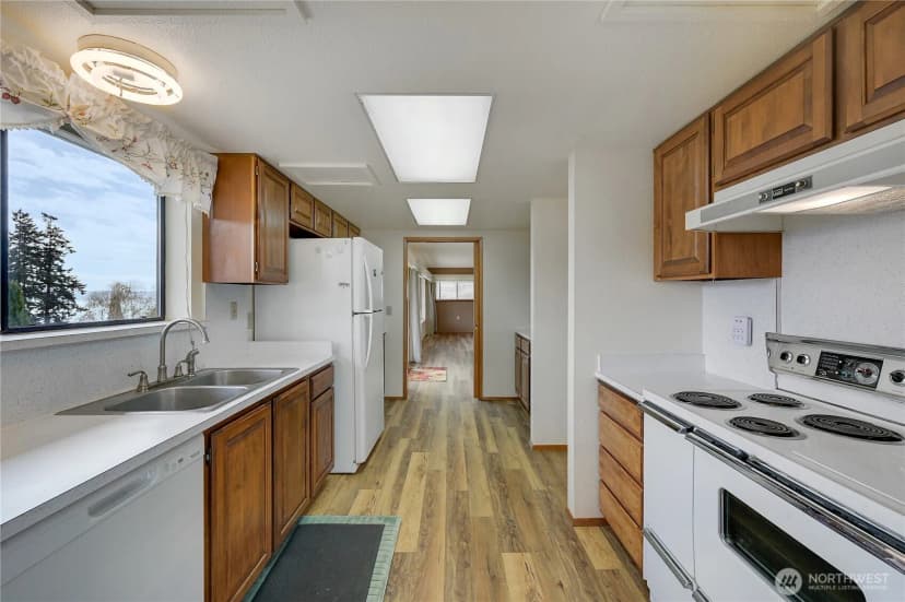 Property photo for 2601 2nd Avenue E, Port Orchard photo 30