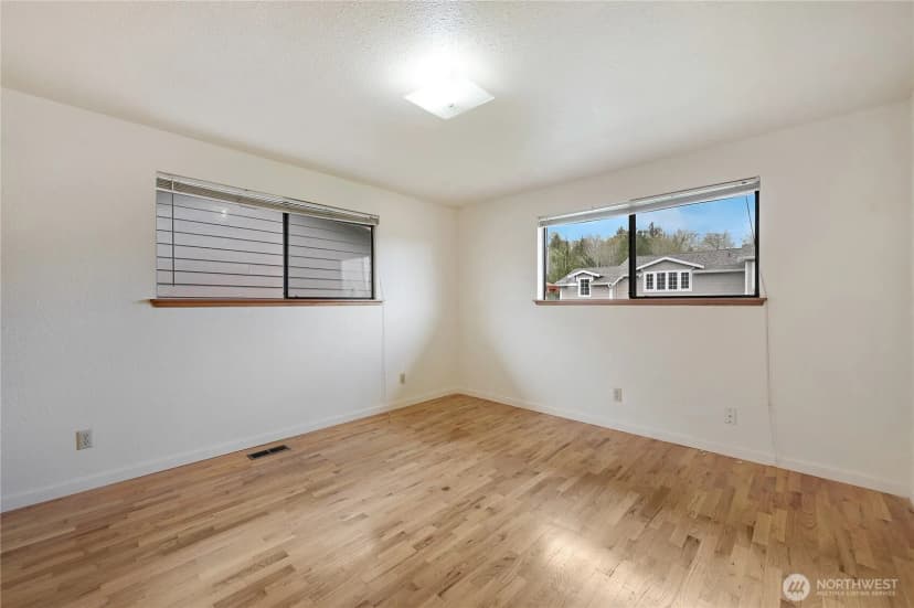 Property photo for 2601 2nd Avenue E, Port Orchard photo 20