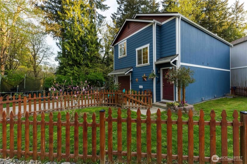 Property photo for 2058 Ne Green Glen Lane, Bremerton photo 34