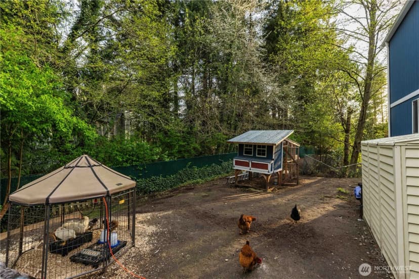 Property photo for 2058 Ne Green Glen Lane, Bremerton photo 26