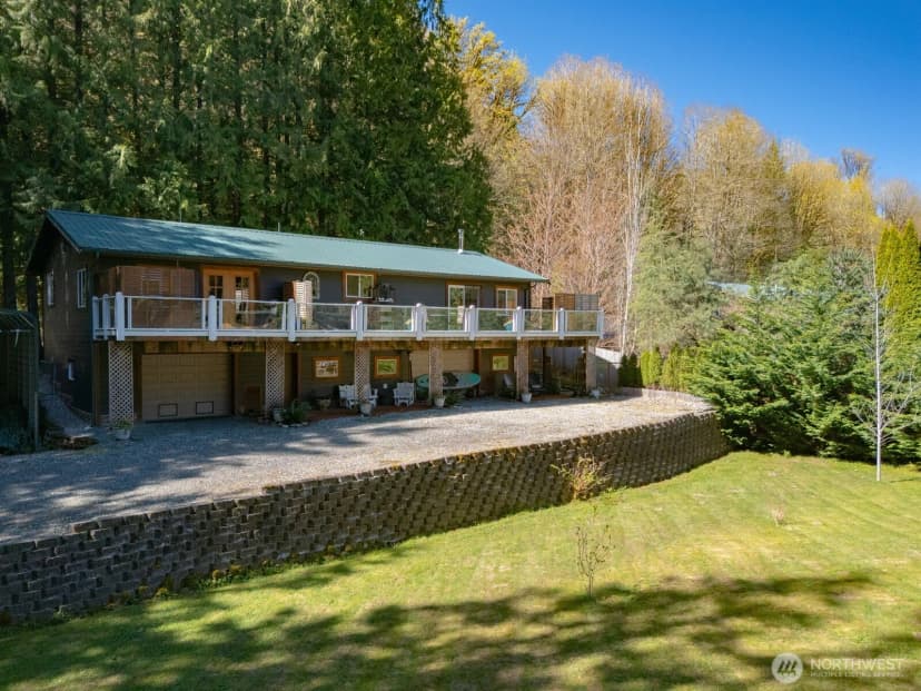Property photo for 49487 Concrete Sauk Valley Rd, Concrete photo 5