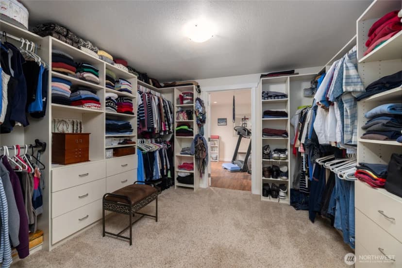 Property photo for 16505 Country Club Drive, Burlington photo 20