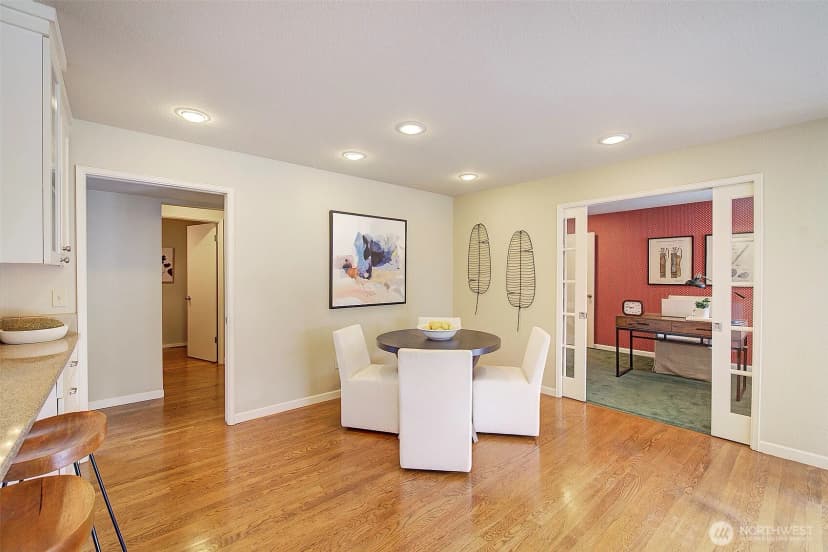 Property photo for 243 140th Avenue Ne, Bellevue photo 14