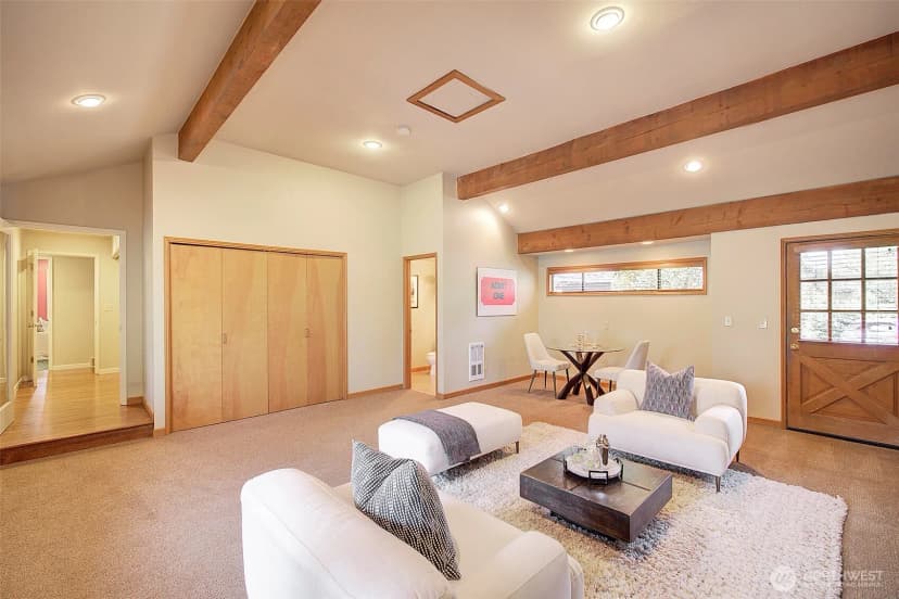 Property photo for 243 140th Avenue Ne, Bellevue photo 28