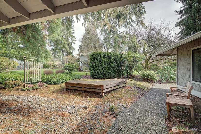 Property photo for 243 140th Avenue Ne, Bellevue photo 31