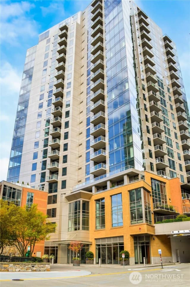 Property photo for 10610 Ne 9th Place #1000, Bellevue photo 3