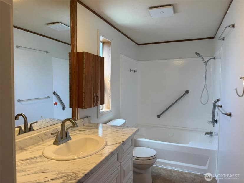 Property photo for 1120 S 25th Street #1, Mount Vernon photo 27