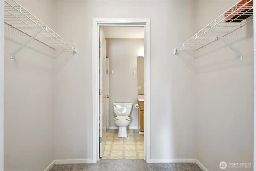 Property photo for 12345 Roosevelt Way Ne #305, Seattle photo 9