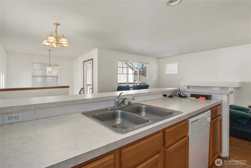 Property photo for 11236 3rd Avenue E, Tacoma photo 15