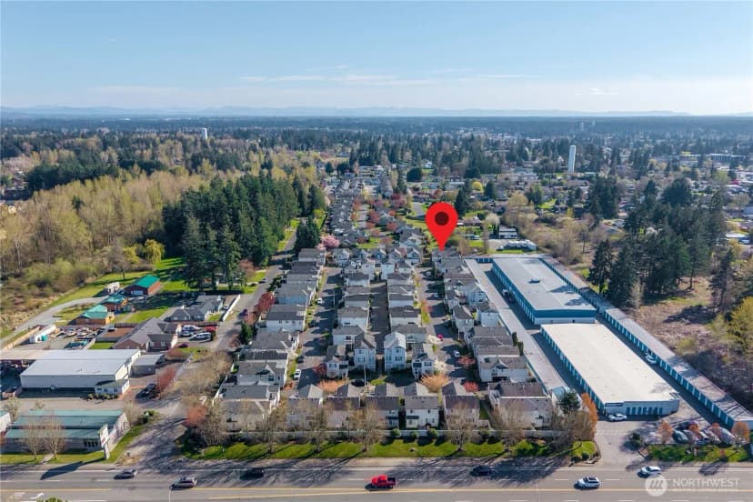 Property photo for 11236 3rd Avenue E, Tacoma photo 6