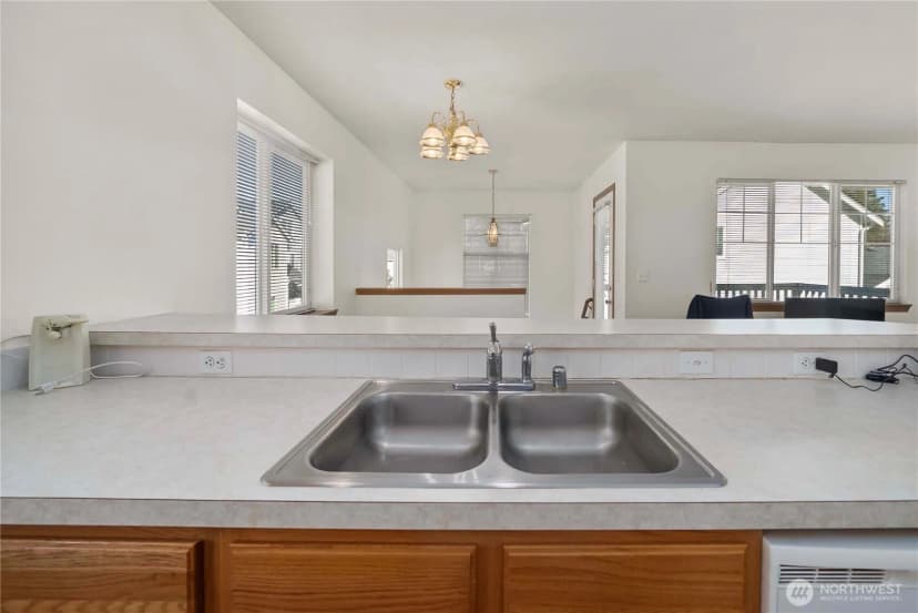 Property photo for 11236 3rd Avenue E, Tacoma photo 14