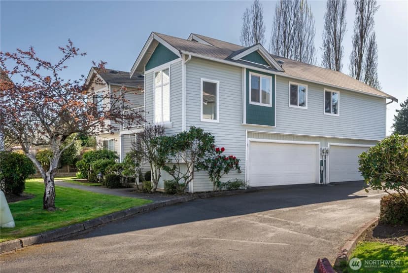Property photo for 11236 3rd Avenue E, Tacoma photo 3