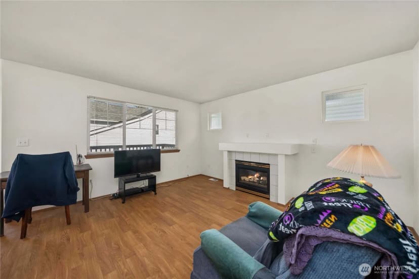 Property photo for 11236 3rd Avenue E, Tacoma photo 11