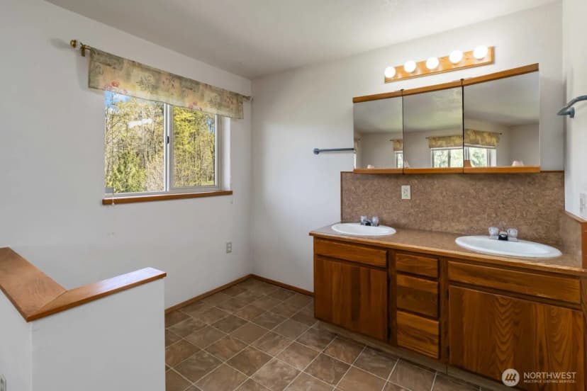 Property photo for 207 Tillicum Drive, Chehalis photo 32