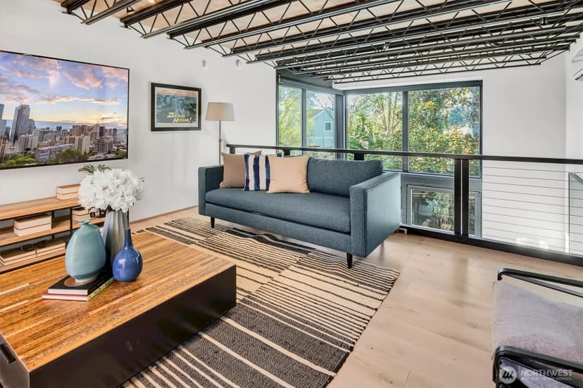 Property photo for 305 Lee Street, Seattle photo 16