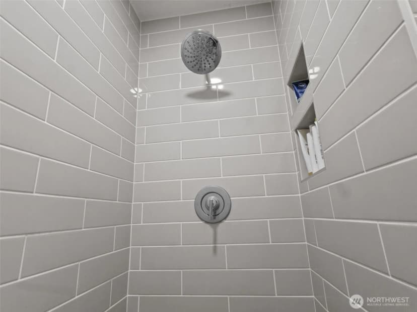 Property photo for 9141 Waverly Drive Sw, Lakewood photo 21