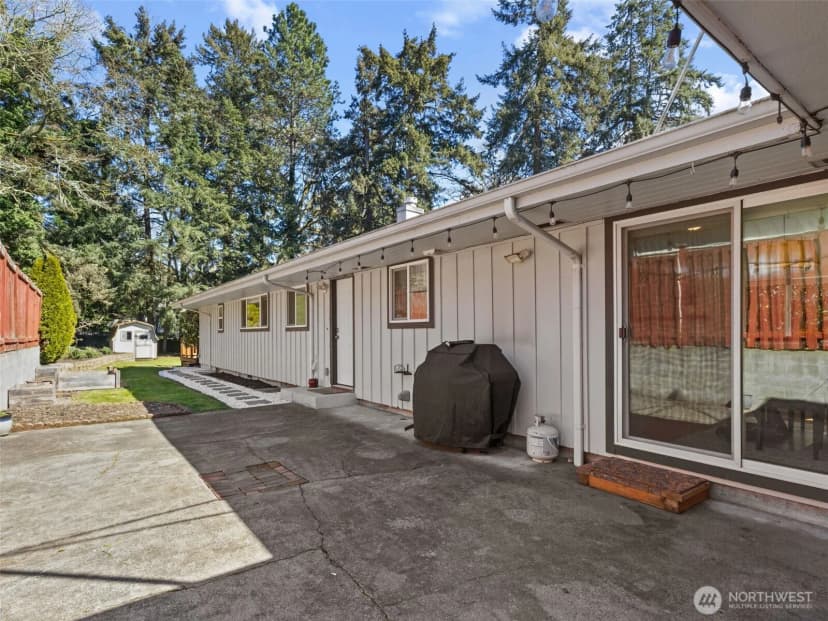 Property photo for 9141 Waverly Drive Sw, Lakewood photo 35