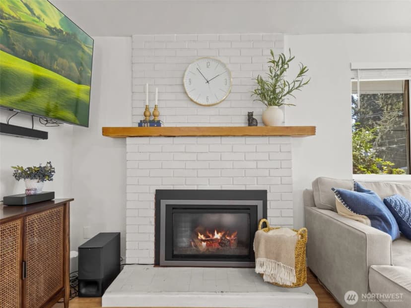 Property photo for 9141 Waverly Drive Sw, Lakewood photo 7