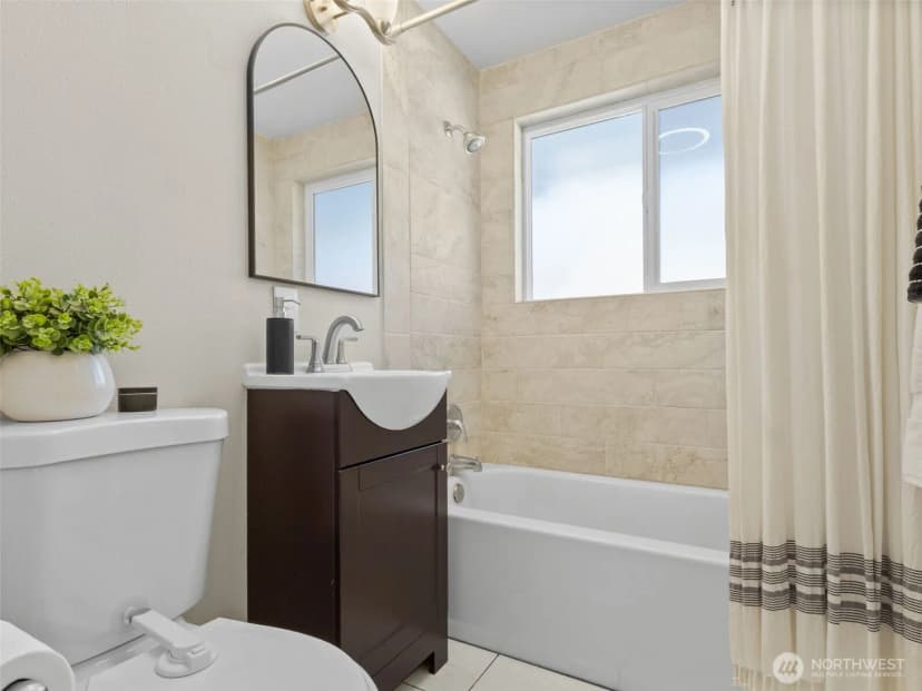 Property photo for 9141 Waverly Drive Sw, Lakewood photo 29