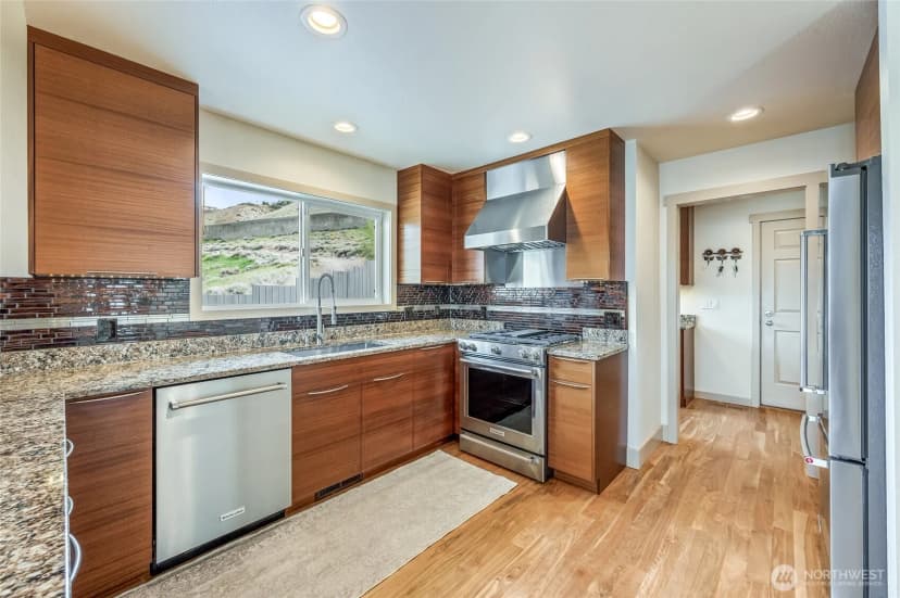 Property photo for 521 23rd Street Ne, East Wenatchee photo 14