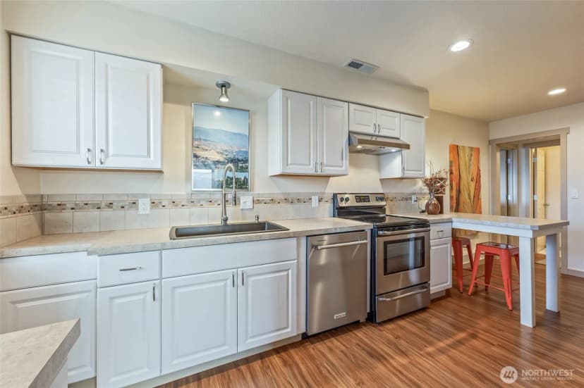 Property photo for 521 23rd Street Ne, East Wenatchee photo 33