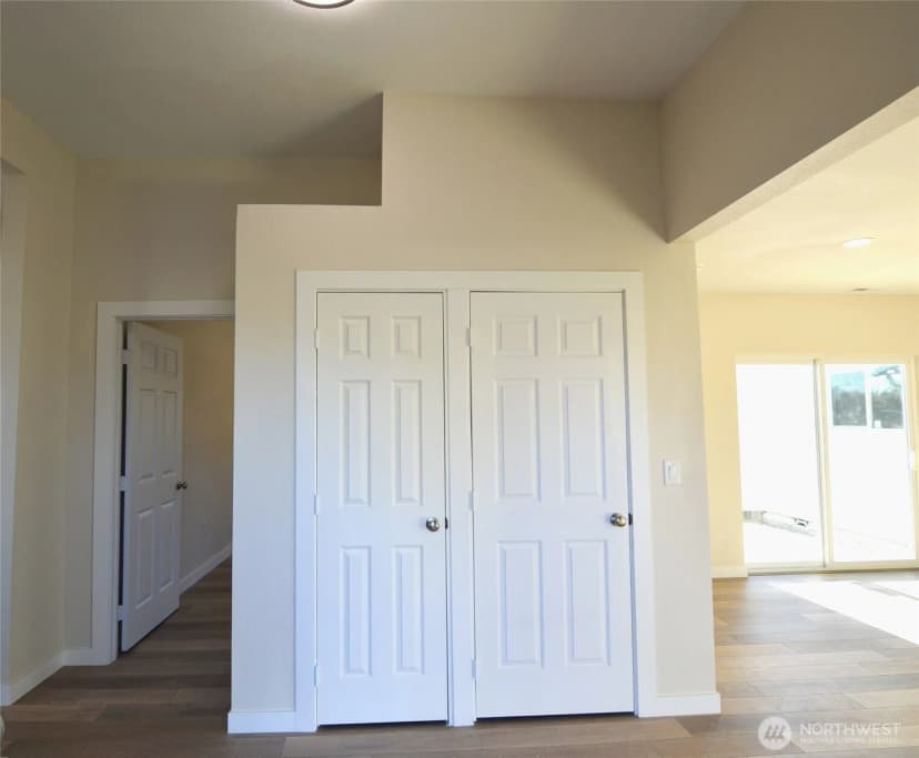 Property photo for 703 M Street, Centralia photo 10