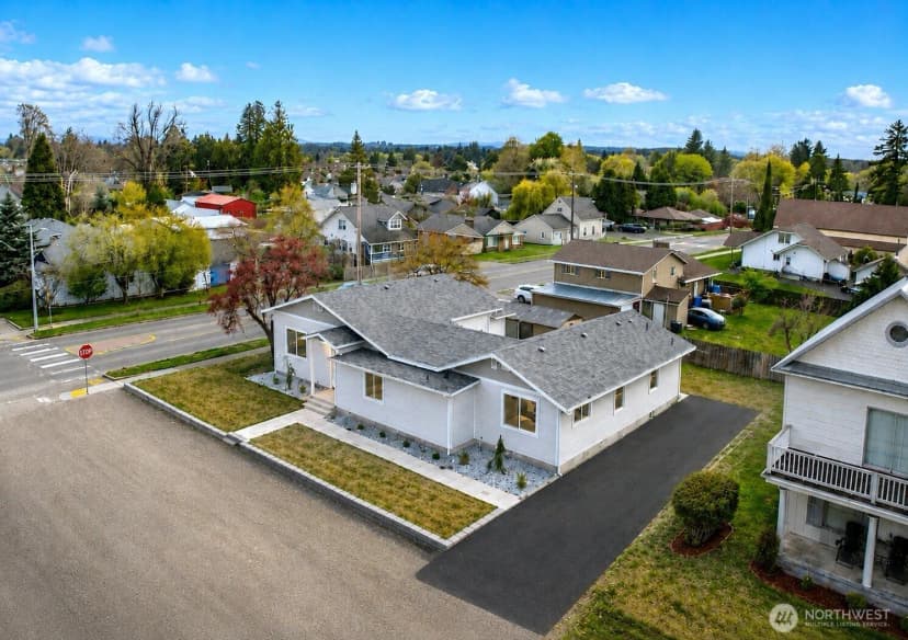 Property photo for 703 M Street, Centralia