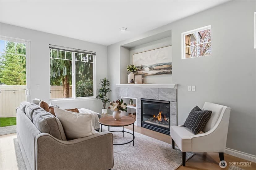 Property photo for 205 Newport Way Nw #j1, Issaquah photo 8