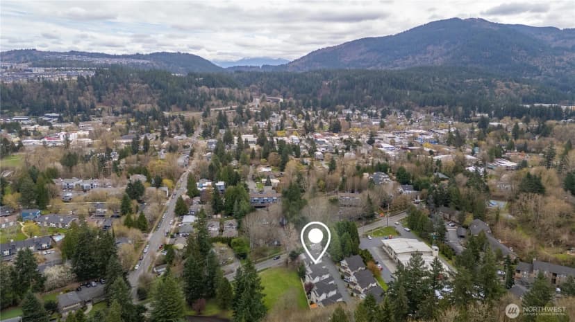 Property photo for 205 Newport Way Nw #j1, Issaquah photo 36