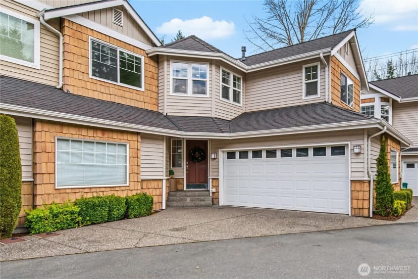 Property photo for 205 Newport Way Nw #j1, Issaquah