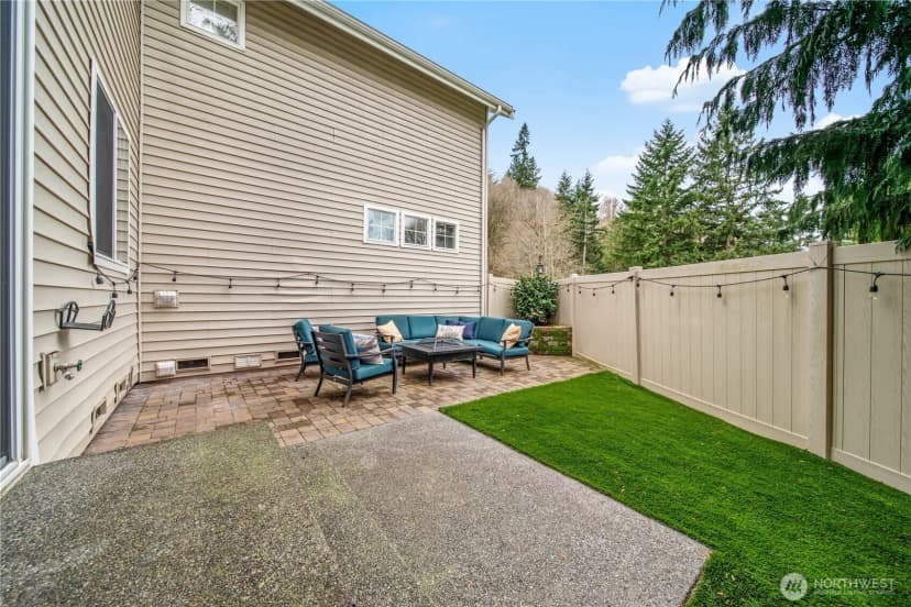 Property photo for 205 Newport Way Nw #j1, Issaquah photo 30