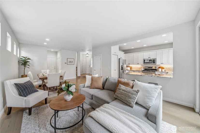 Property photo for 205 Newport Way Nw #j1, Issaquah photo 11
