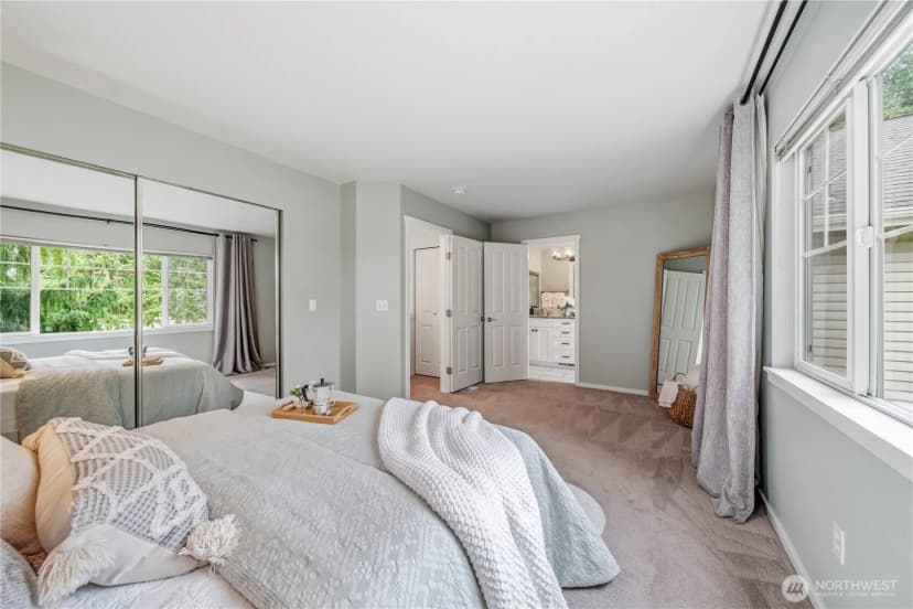 Property photo for 205 Newport Way Nw #j1, Issaquah photo 22