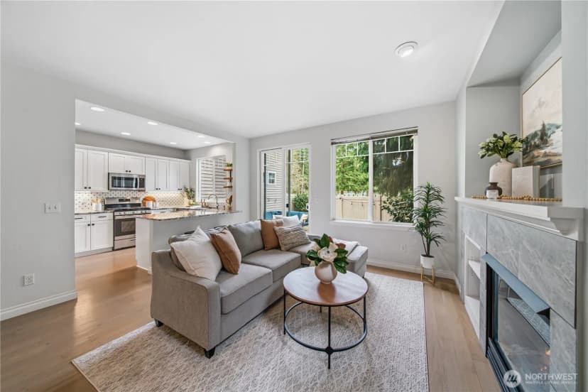 Property photo for 205 Newport Way Nw #j1, Issaquah photo 7