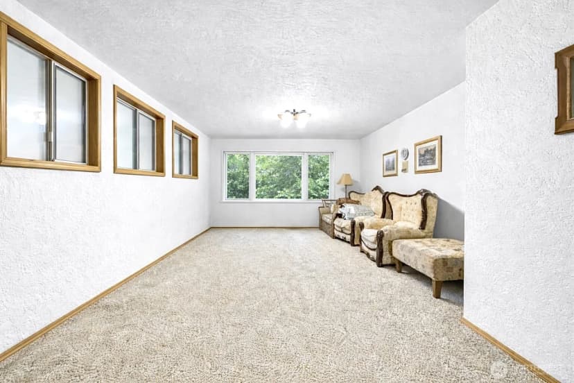 Property photo for 4029 Sanmar Drive Ne, Olympia photo 16