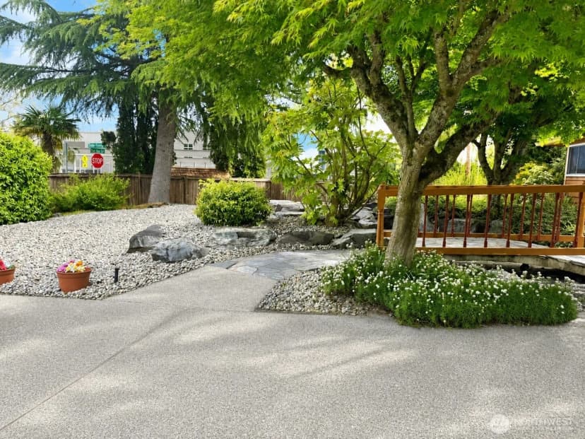 Property photo for 4029 Sanmar Drive Ne, Olympia photo 3