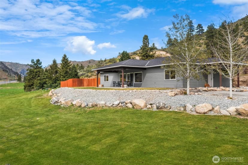 Property photo for 24 Mackenzie Way, Chelan