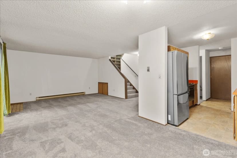 Property photo for 15914 3rd Place Sw #c, Burien photo 7