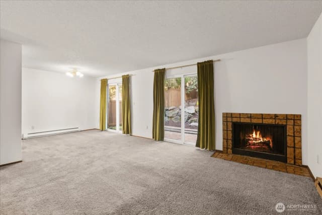 Property photo for 15914 3rd Place Sw #c, Burien photo 4