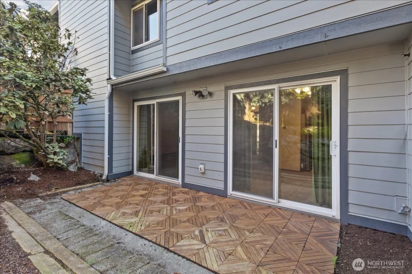 Property photo for 15914 3rd Place Sw #c, Burien photo 28