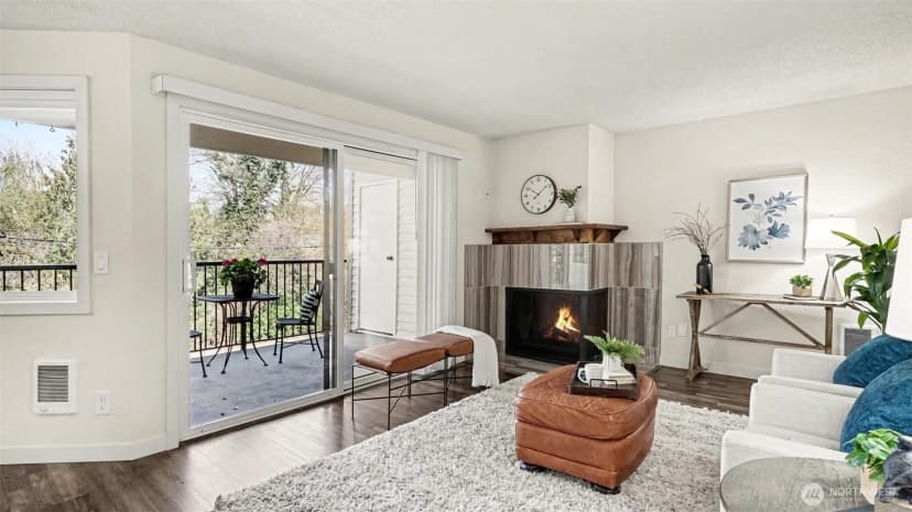 Property photo for 830 Kirkland Way #202, Kirkland photo 2