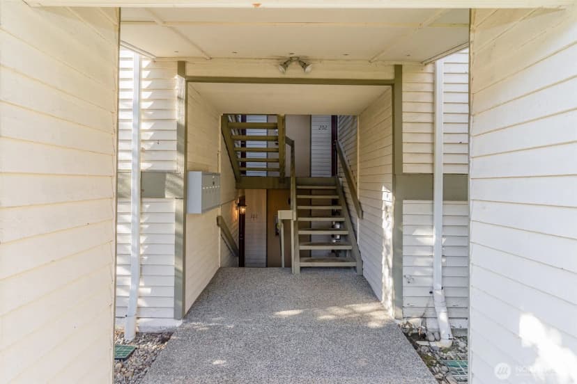 Property photo for 830 Kirkland Way #202, Kirkland photo 24