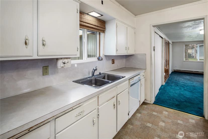 Property photo for 602 Commercial Avenue, Darrington photo 11