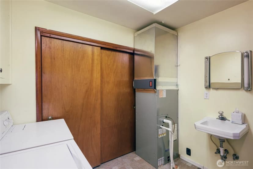 Property photo for 602 Commercial Avenue, Darrington photo 22